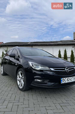 Універсал Opel Astra 2017 в Золочеві