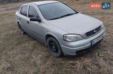 Хэтчбек Opel Astra 2007 в 