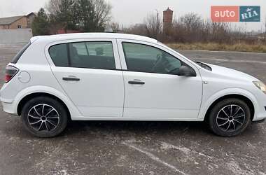 Хэтчбек Opel Astra 2009 в 