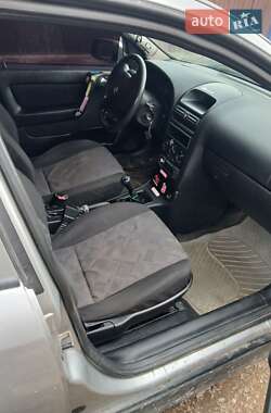Седан Opel Astra 1999 в 