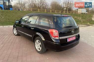 Универсал Opel Astra 2009 в Луцке