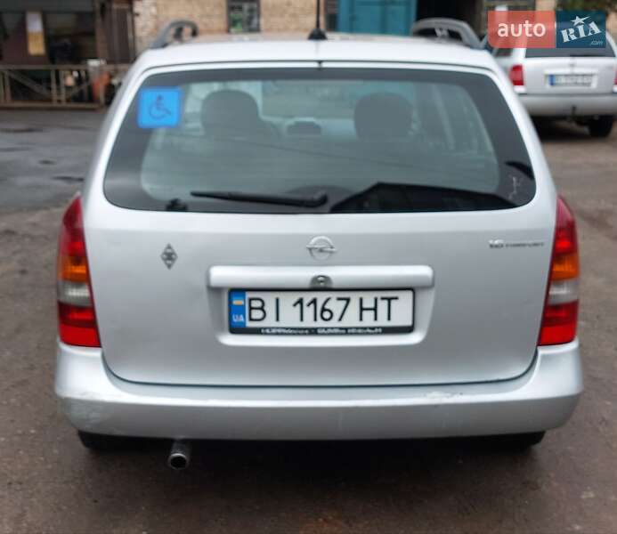 Универсал Opel Astra 2004 в Лубнах