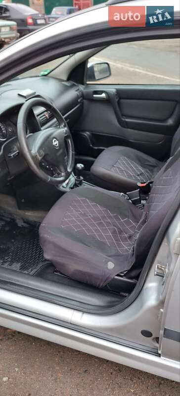 Универсал Opel Astra 2004 в Лубнах