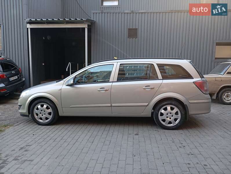 Универсал Opel Astra 2007 в Львове