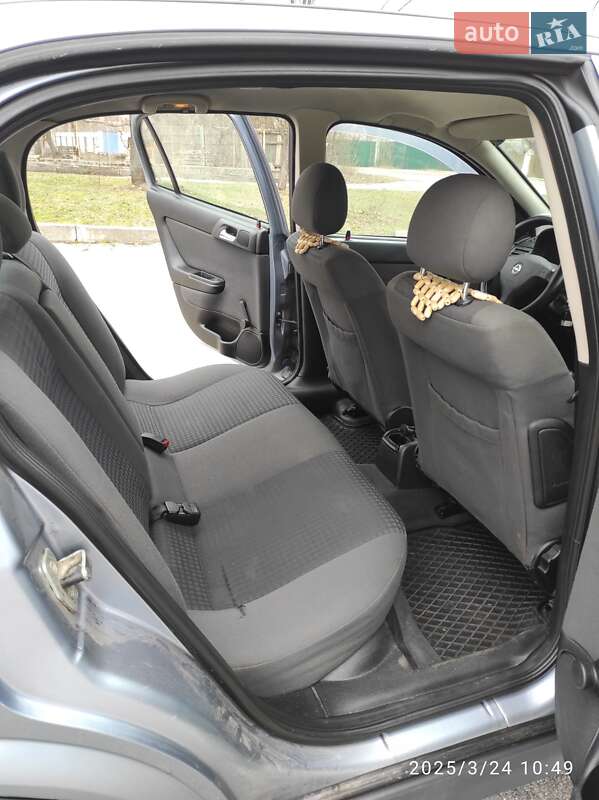 Хетчбек Opel Astra 2004 в Фастові