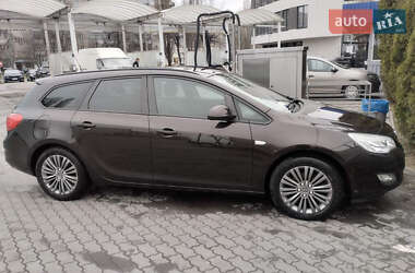 Opel Astra 2013 Opel Astra 2013