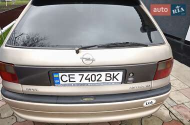 Хэтчбек Opel Astra 1997 в 