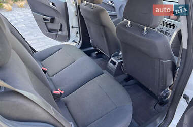 Универсал Opel Astra 2010 в Ромнах