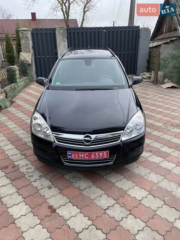 Универсал Opel Astra 2008 в 