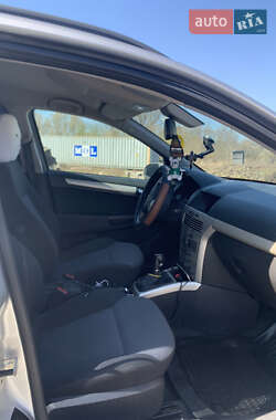 Универсал Opel Astra 2008 в 