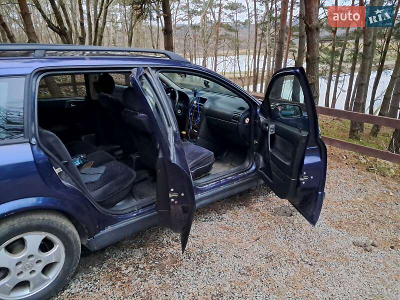 Универсал Opel Astra 1999 в Староконстантинове
