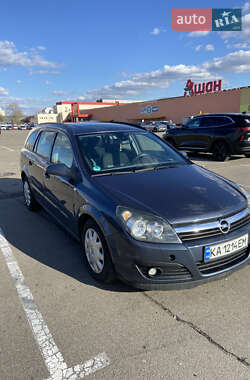 Универсал Opel Astra 2005 в 