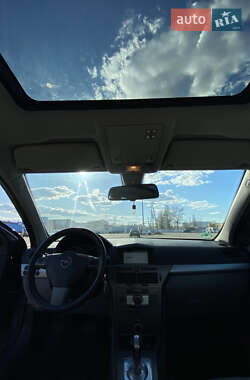Универсал Opel Astra 2005 в 