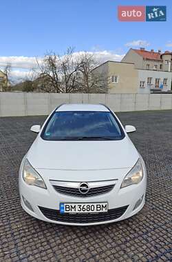 Opel Astra 2012 Opel Astra 2012