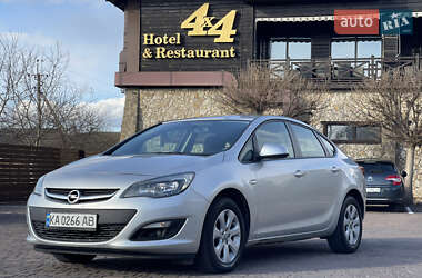 Седан Opel Astra 2019 в 