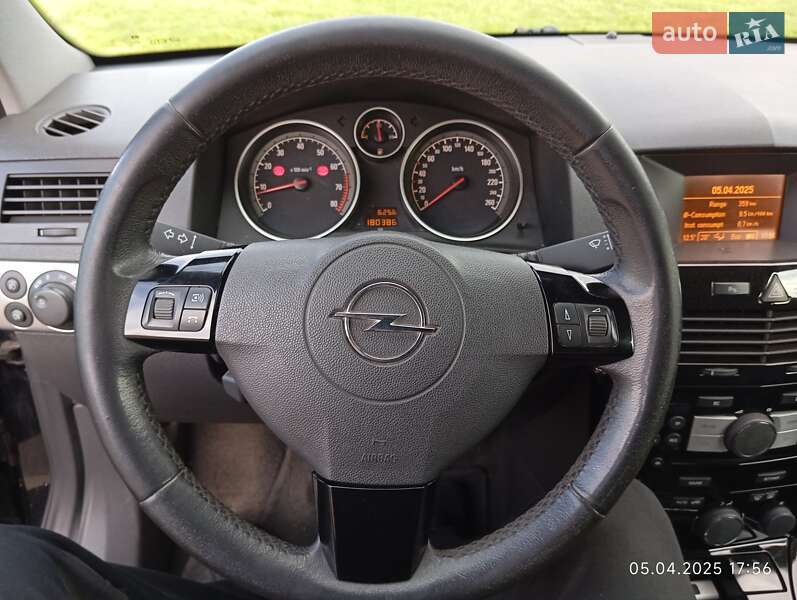Хетчбек Opel Astra 2009 в Чигирину