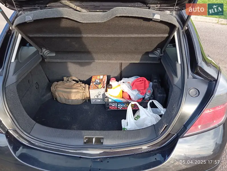 Хэтчбек Opel Astra 2009 в 