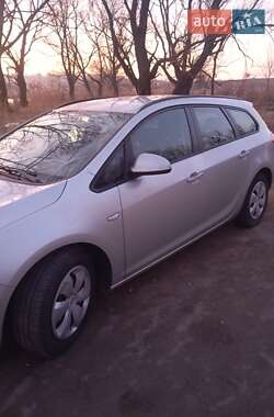 Універсал Opel Astra 2011 в Гайсину