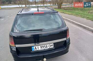 Універсал Opel Astra 2005 в Бучі