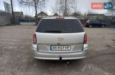 Универсал Opel Astra 2005 в 