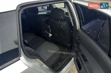 Универсал Opel Astra 2005 в 