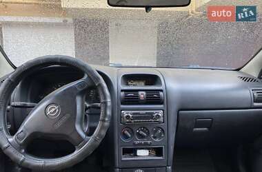Седан Opel Astra 2001 в 