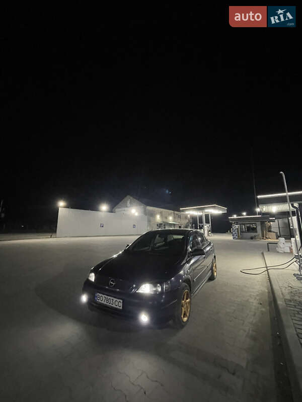 Седан Opel Astra 1999 в Лановцах