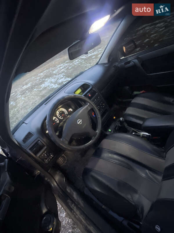 Седан Opel Astra 1999 в Лановцах