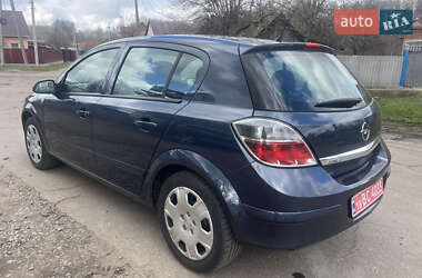Хэтчбек Opel Astra 2008 в 