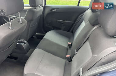 Хэтчбек Opel Astra 2008 в 