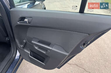 Хэтчбек Opel Astra 2008 в 