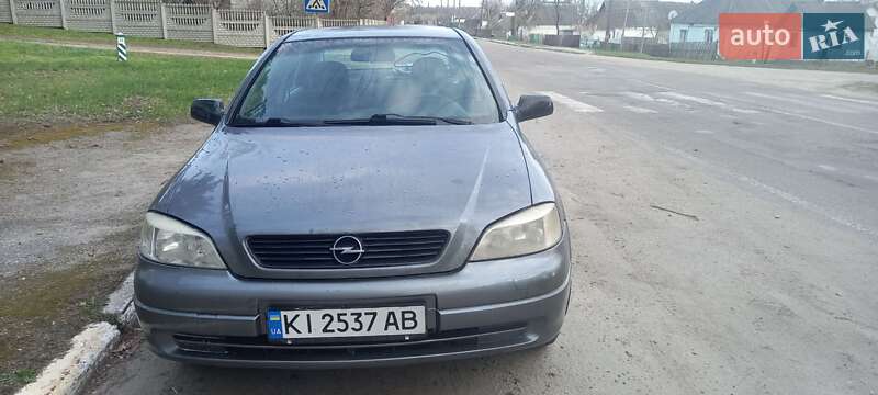 Opel Astra 2008