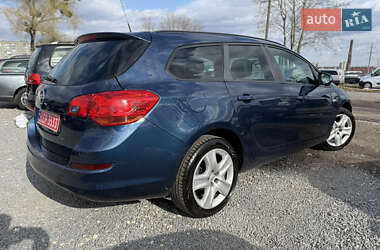 Универсал Opel Astra 2011 в 