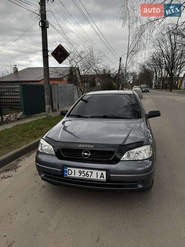 Седан Opel Astra 2008 в 