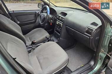 Седан Opel Astra 2006 в 