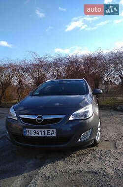 Opel Astra 2012