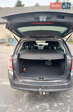 Универсал Opel Astra 2009 в 