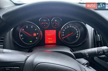Универсал Opel Astra 2011 в 