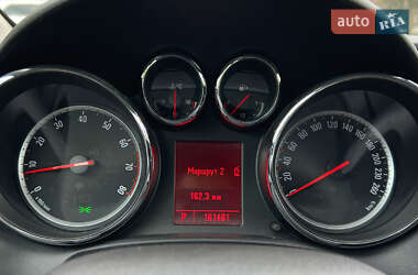 Хэтчбек Opel Astra 2010 в 