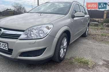 Универсал Opel Astra 2007 в 