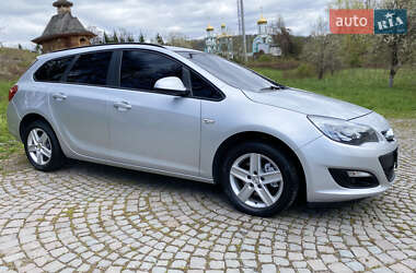 Универсал Opel Astra 2015 в 