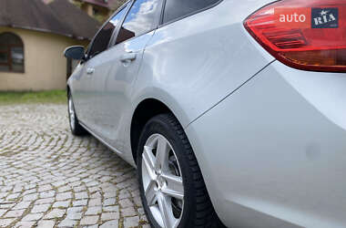 Универсал Opel Astra 2015 в 