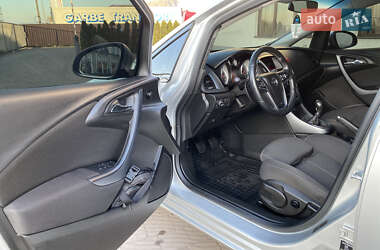 Универсал Opel Astra 2015 в 