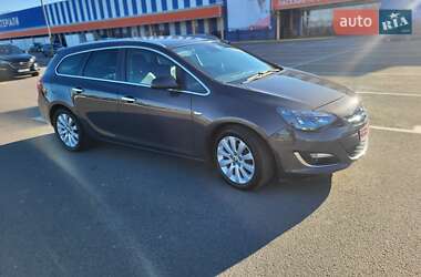 Універсал Opel Astra 2013 в 