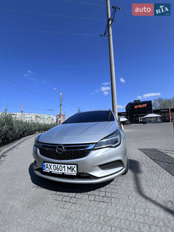 Opel Astra 2016