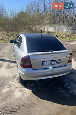 Седан Opel Astra 2002 в 