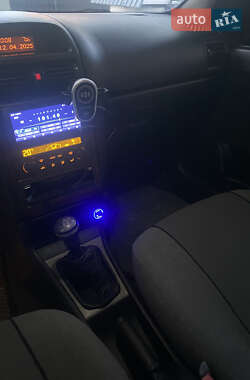 Седан Opel Astra 2002 в 