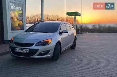 Opel Astra 2012