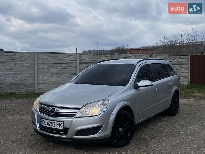 Универсал Opel Astra 2009 в 
