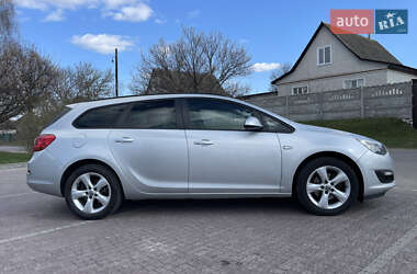 Универсал Opel Astra 2015 в 